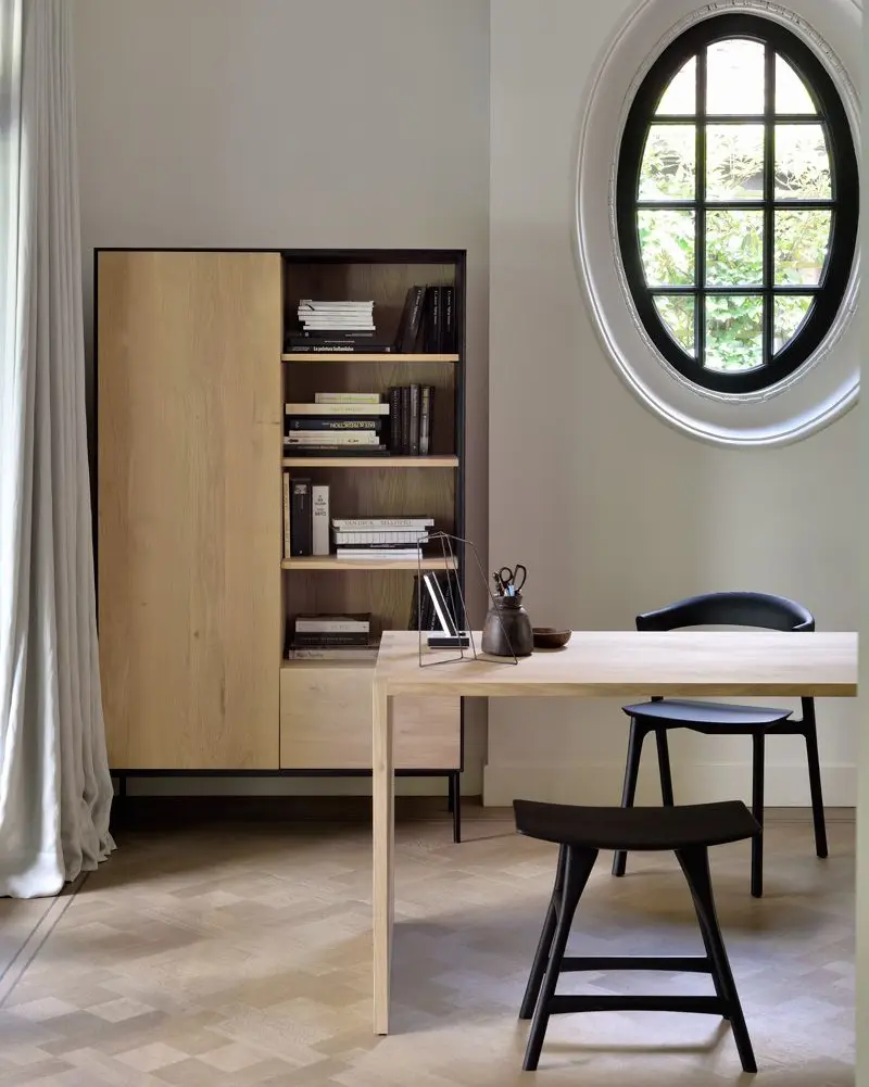 Ethnicraft Blackbird kaappi ja Osso jakkara