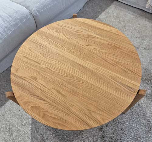 Pyöreä sohvapöytä Optic puukannella, tammi C4