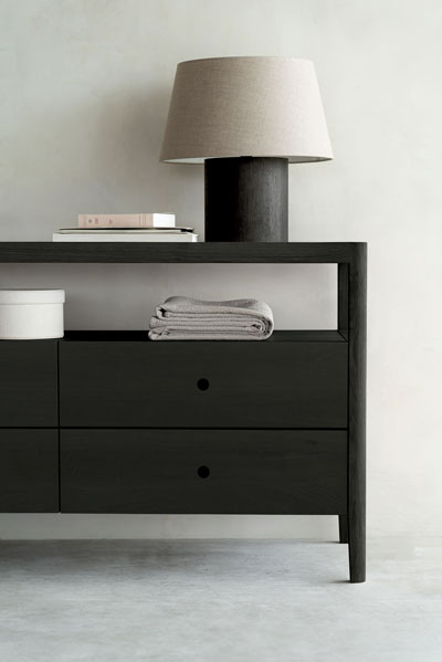 Lipasto Spindle 150 x 56 cm, tammi, musta