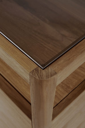 Lipasto Spindle 150 x 56 cm, tiikki