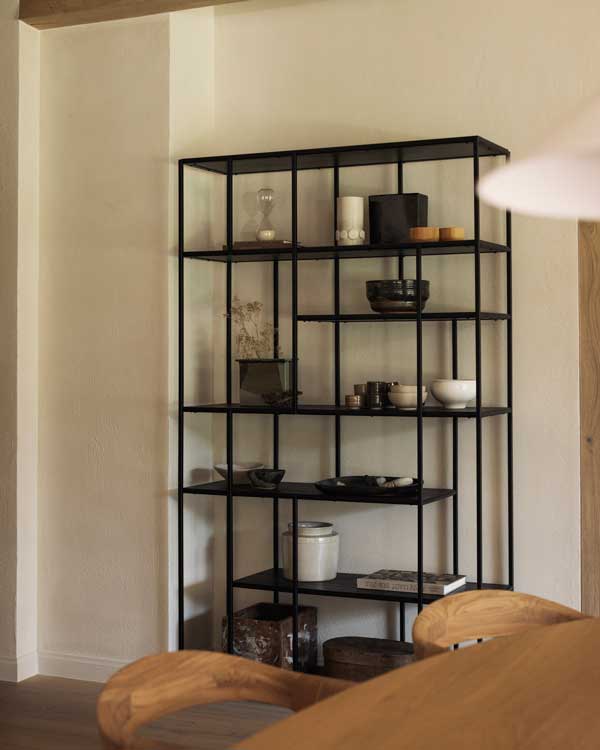 Hylly Studio 120 x 205 cm, tiikkiä