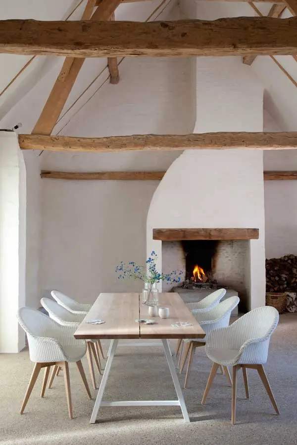 Ruokapöydän tuoli Avril HB, tammijalat, Pure White (2).webp